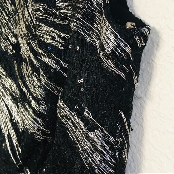 Silver Metallic Sequin LBD Cocktail Dress Sz M NWT - Picture 10 of 12